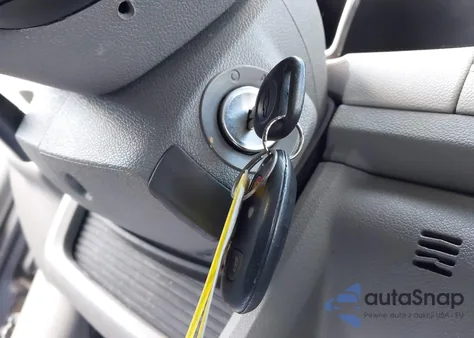 2015 Chevrolet Traverse Ls z USA, uszkodzony, nr VIN 1GNKVFED6FJ124907